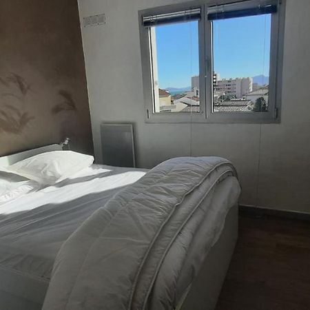 Residence De La Plage Appart A 2 Pas De La Plage Et Du Marche Сен-Киприен Екстериор снимка